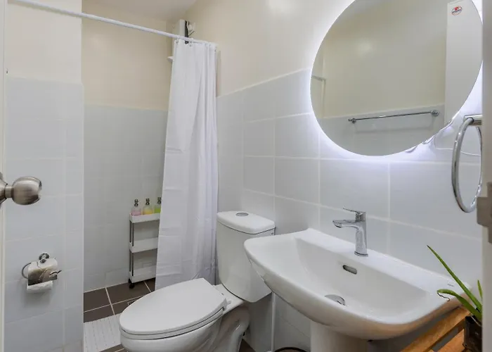 Boutique Sunset Mactan Near Airport Apartment *