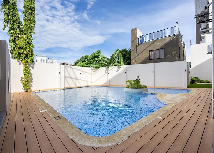 Boutique Sunset Mactan Near Airport Apartment *